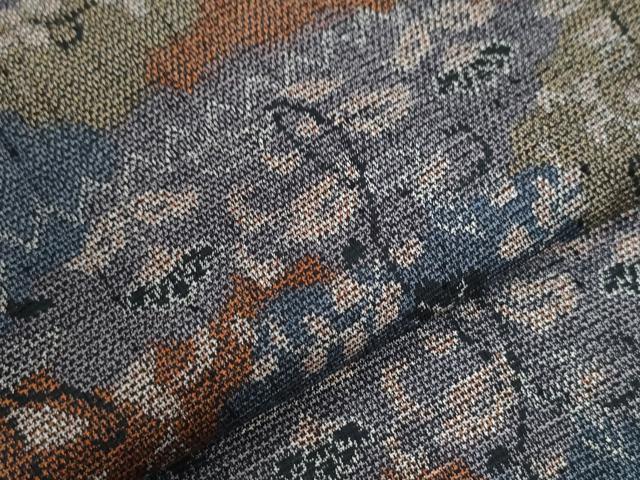 平和屋着物●山北紬 雲重ね花唐草文 反端付き 正絹 逸品 CAAU2988yc