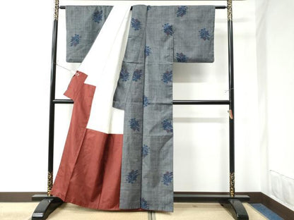 平和屋着物●本場大島紬　7マルキ　草花文　正絹　逸品　CAAU2994yc
