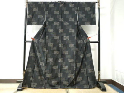 平和屋着物●上質な紬 短冊吉祥文 黒地 正絹 逸品 CAAU3009yc