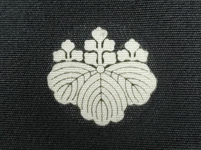 平和屋着物●豪華黒留袖 作家物 刺繍 貝紫 鬘帯鳳凰花唐草文 暈し染め 金彩 正絹 逸品 CAAU3048yc