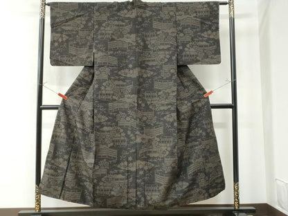 平和屋着物●結城紬 80亀甲 雲取り風景草花文 黒地 正絹 逸品 未使用 CAAU3058yc