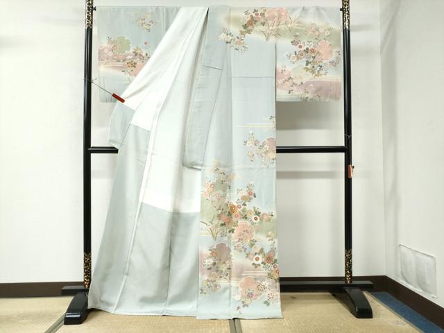 平和屋着物●創業460年・千總　訪問着　駒刺繍　雪輪秋草文　暈し染め　金彩　正絹　逸品　未使用　CAAU3165yc