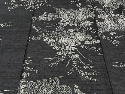 平和屋着物▽上質な紬　単衣　草花文　黒地　正絹　逸品　CAAU3900xi