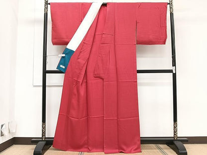 平和屋着物▽上質な色無地 単衣 鱗地紋 赤紅色 やまと誂製 正絹 逸品 未使用 CAAU3918xi