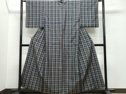 平和屋着物●本場縞大島紬　格子柄　正絹　逸品　CAAU9689vf