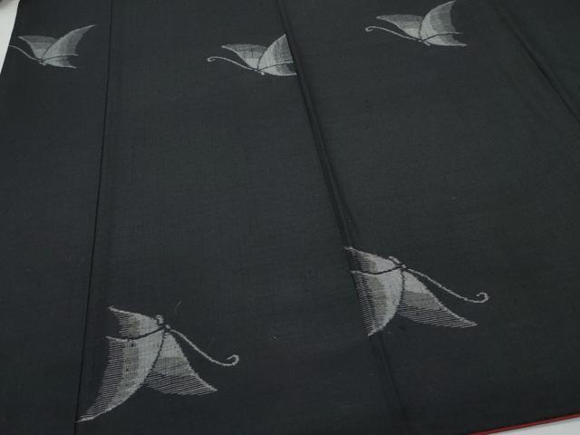平和屋着物●上質な紬　舞蝶文　黒地　正絹　逸品　CAAU9704vf