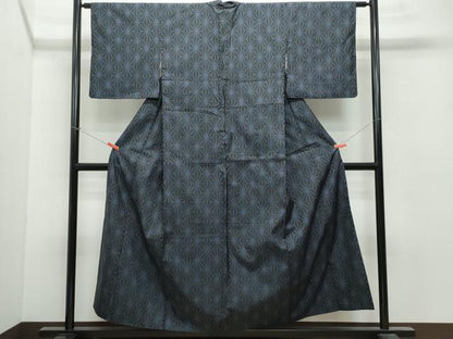 平和屋着物●本場大島紬　7マルキ　麻の葉文　正絹　逸品　CAAU9718vf