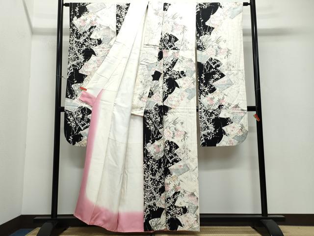平和屋着物●創業460年・千總　振袖　冊子枝花文　黒地　金彩　正絹　逸品　CAAU9757vf