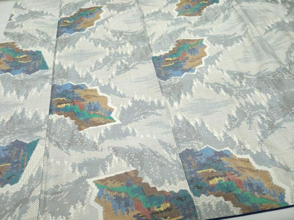 平和屋着物●本場大島紬 白大島 7マルキ 風景草木文 総絣 前田才夢作 証紙付き 正絹 逸品 CAAU9946vf