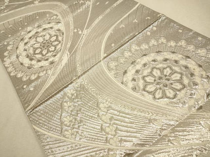 平和屋着物◎六通柄袋帯　唐織　孔雀羽花文　銀糸　正絹　逸品　CAAV0374qe
