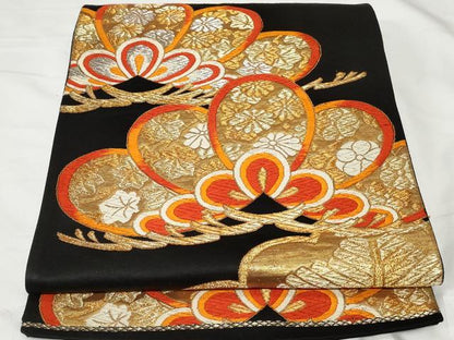 平和屋着物◎六通柄袋帯　唐織　笠松文　黒地　金糸　正絹　逸品　CAAV2292ev
