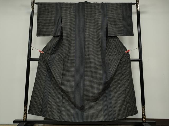 平和屋着物▽上質な紬 単衣 格子間道 黒地 正絹 逸品 CAAV3159ut