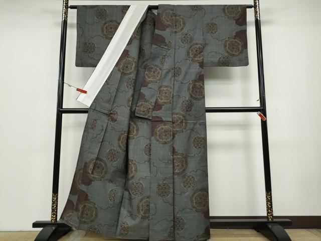 平和屋着物▽本場大島紬 単衣 9マルキ 雪輪動物花文 正絹 逸品 CAAV3165ut