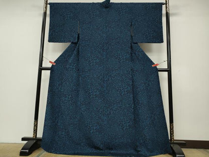 平和屋着物▽上質な小紋 単衣 藍 型染め 草花尽くし 鬼しぼ縮緬 正絹 逸品 CAAV3197ut