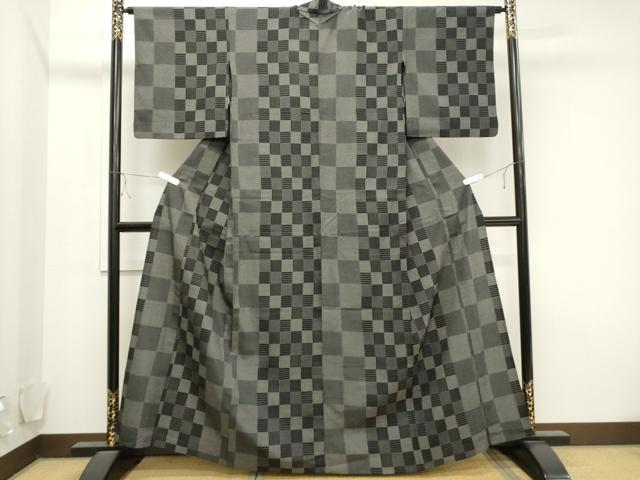 平和屋着物▽本塩沢 単衣 市松文様 黒地 正絹 逸品 CAAV3754dy