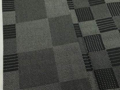 平和屋着物▽本塩沢 単衣 市松文様 黒地 正絹 逸品 CAAV3754dy