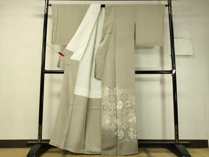 平和屋着物●色留訪問着　総刺繍　花鳥蝶丸文　暈し染め　金彩　さが美扱い　正絹　逸品　未使用　CAAV4701vp