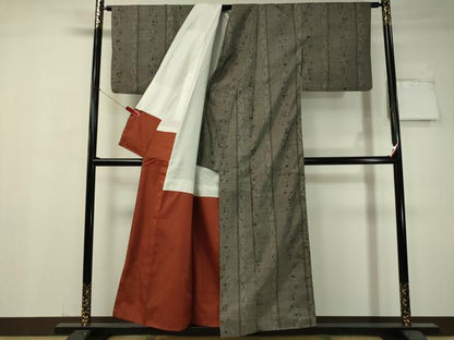 平和屋着物●本場大島紬 9マルキ 花唐草間道 正絹 逸品 CAAV4736vp