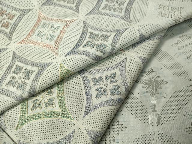平和屋着物●都喜ヱ門 本場大島紬 訪問着 中国三大刺繍 スワトウ刺繍 白大島 9マルキ 七宝花文 藤絹織物謹製 正絹 逸品 CAAV4759vp