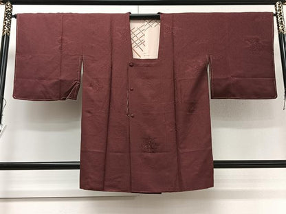 平和屋着物∞中国三大刺繍 スワトウ刺繍 汕頭刺繍 道行コート 雲取り蜀江花文 葡萄色 反端付き ロング丈 正絹 逸品 未使用 CAAV5603id