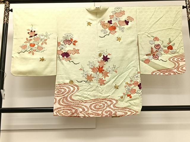 平和屋着物∞羽織　駒刺繍　流水枝花文　金彩　正絹　逸品　CAAV5606id