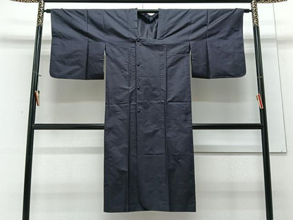 平和屋着物▽道行コート　雨コート　　鉄紺色　ロング丈　正絹　逸品　CAAV5687id