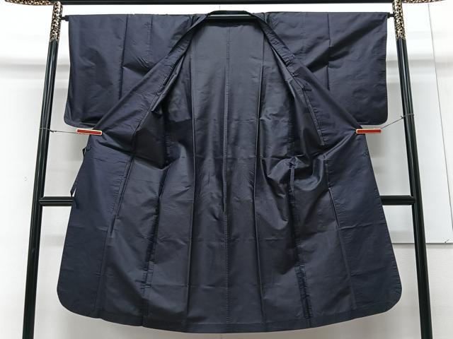 平和屋着物▽道行コート　雨コート　　鉄紺色　ロング丈　正絹　逸品　CAAV5687id