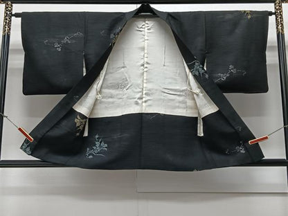 平和屋着物＃羽織　寿光織　地紋起こし　枝花文　黒地　金糸　正絹　逸品　CAAV5704id