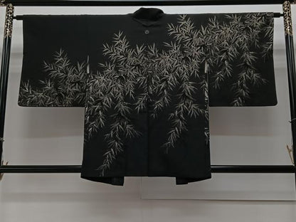 平和屋着物＃羽織 寿光織 地紋起こし 笹の葉文 黒地 金糸 正絹 逸品 CAAV5706id