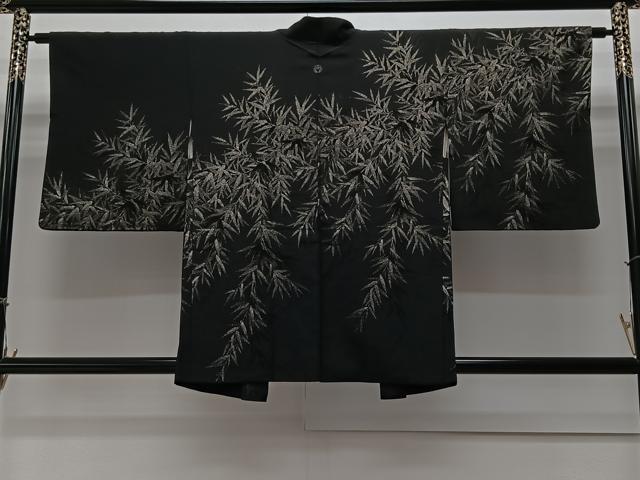 平和屋着物＃羽織 寿光織 地紋起こし 笹の葉文 黒地 金糸 正絹 逸品 CAAV5706id