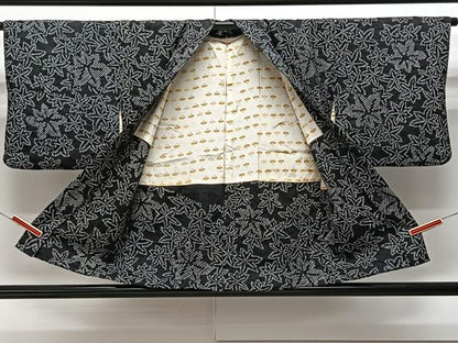 平和屋着物＃羽織　総絞り　楓　黒地　正絹　逸品　CAAV5713id