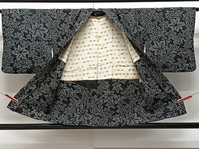 平和屋着物＃羽織　総絞り　楓　黒地　正絹　逸品　CAAV5713id