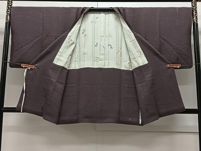 平和屋着物∞道行コート 短冊吉祥地紋 古代紫色 ロング丈 正絹 逸品 CAAV5718id