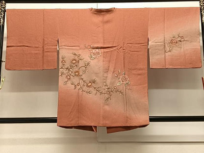 平和屋着物∞中国三大刺繍　スワトウ刺繍　汕頭刺繍　総刺繍　道行コート　更紗唐草文　暈し染め　やまと誂製　正絹　逸品　CAAV5721id