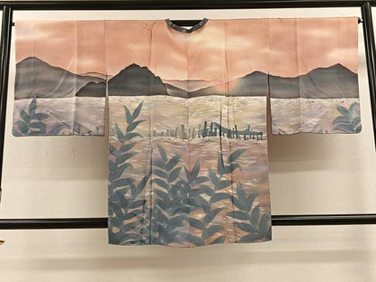 平和屋着物＃虹色創家　本郷大田子　道行コート　遠山風景文　千切屋扱い　反端付き　正絹　逸品　CAAV5745id