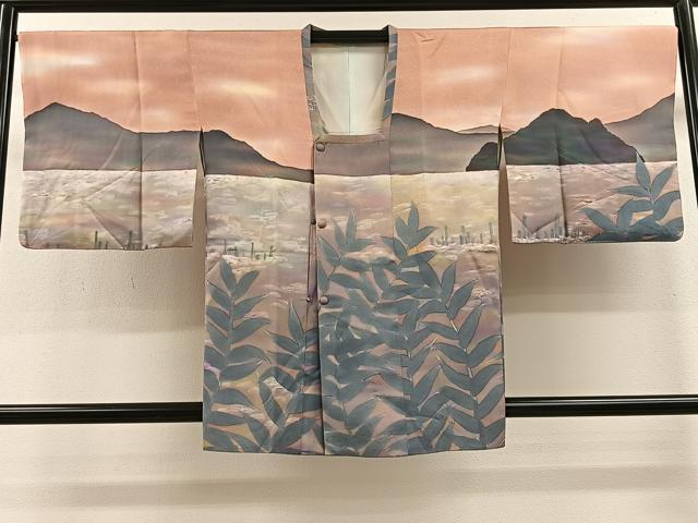平和屋着物＃虹色創家　本郷大田子　道行コート　遠山風景文　千切屋扱い　反端付き　正絹　逸品　CAAV5745id