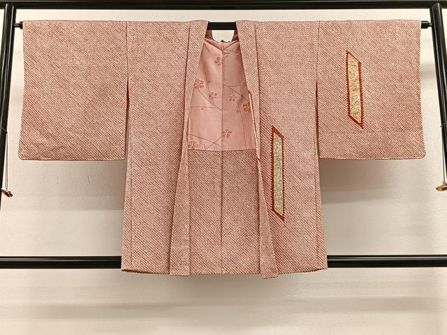 平和屋着物＃中国三大刺繍　スワトウ刺繍　汕頭刺繍　相良刺繍　羽織　絞り　短冊花文　正絹　逸品　未使用　CAAV5747id