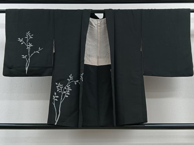 平和屋着物＃羽織　ろうけつ染め　枝葉文　黒地　正絹　逸品　CAAV5769id