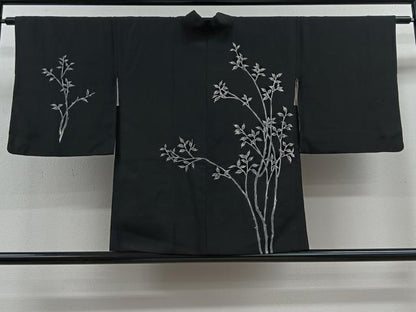 平和屋着物＃羽織　ろうけつ染め　枝葉文　黒地　正絹　逸品　CAAV5769id