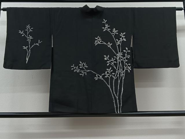 平和屋着物＃羽織　ろうけつ染め　枝葉文　黒地　正絹　逸品　CAAV5769id