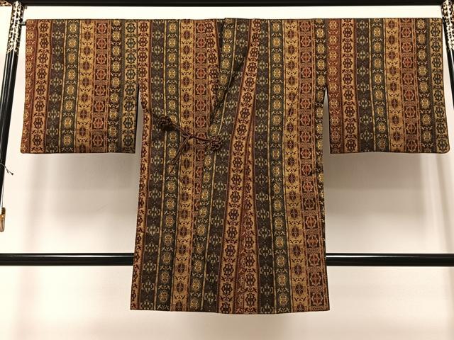 平和屋着物＃道中着　リバーシブル　向かい鳥正倉院間道　黒地　ロング丈　正絹　逸品　CAAV5795id