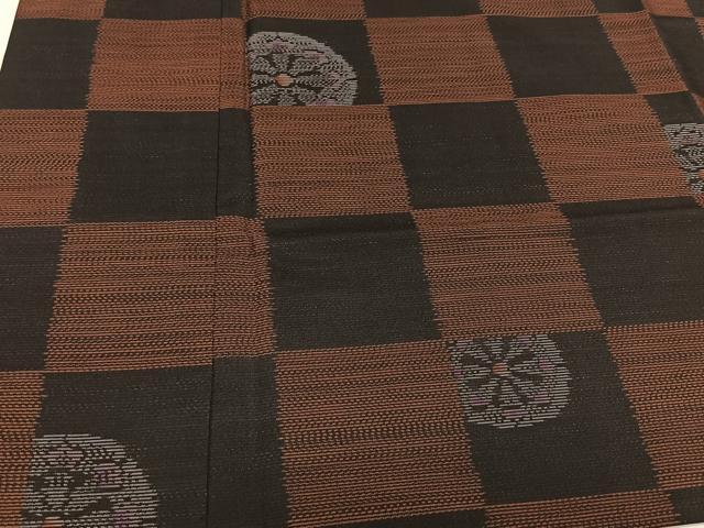 平和屋着物＃本場大島紬　道中着　市松片輪車文　ほてい屋扱い　ロング丈　正絹　逸品　未使用　CAAV5818id