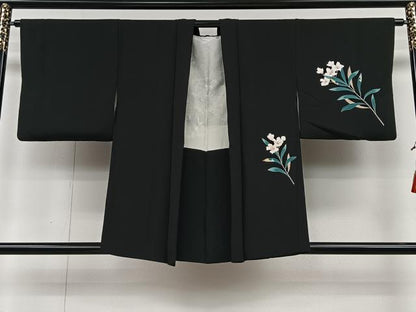 平和屋着物＃羽織　友禅　枝花文　黒地 　正絹　逸品　CAAV5841id