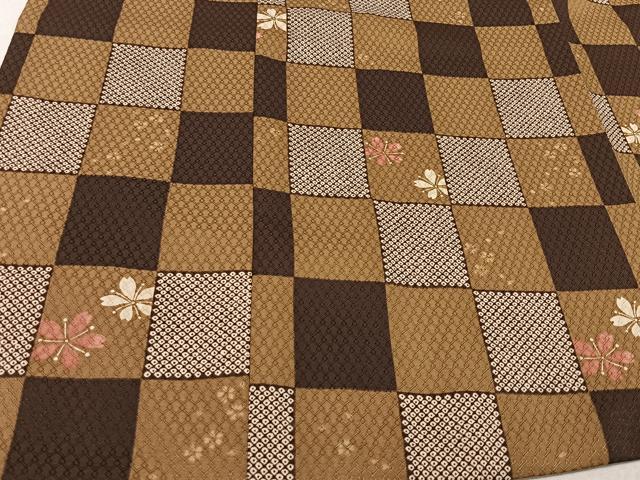 平和屋着物＃道行コート 市松舞桜文 ロング丈 洗える着物 CAAV5852id