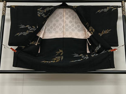 平和屋着物＃羽織 寿光織 枝葉文 黒地 金銀糸 正絹 逸品 CAAV5853id