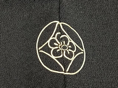 平和屋着物＃中国三大刺繍　相良刺繍　総刺繍　羽織　立波文　黒地　正絹　逸品　CAAV5897id