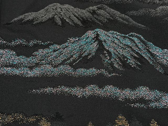 平和屋着物∞羽織　寿光織　遠山風景文　黒地　金銀糸　正絹　逸品　CAAV5898id