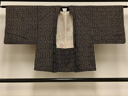 平和屋着物＃本場大島紬　龍郷絣　秋名バラ　羽織　正絹　逸品　CAAV5908id