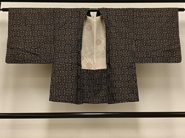 平和屋着物＃本場大島紬　龍郷絣　秋名バラ　羽織　正絹　逸品　CAAV5908id