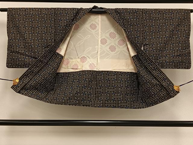 平和屋着物＃本場大島紬　龍郷絣　秋名バラ　羽織　正絹　逸品　CAAV5908id